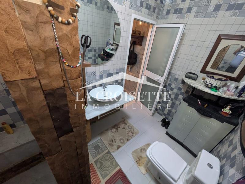 Appartement S+2 pour un usage bureautique sur La Route du Relais